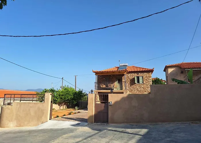 Villa Alonia